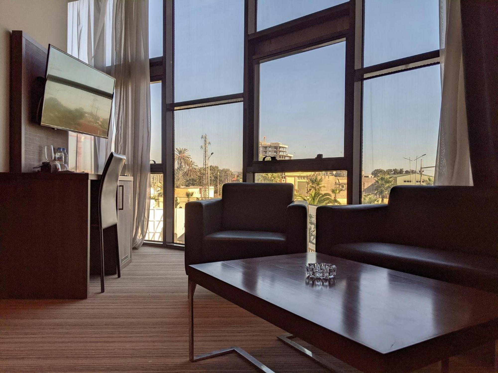 Le Zenith Hotel Oran Exterior photo